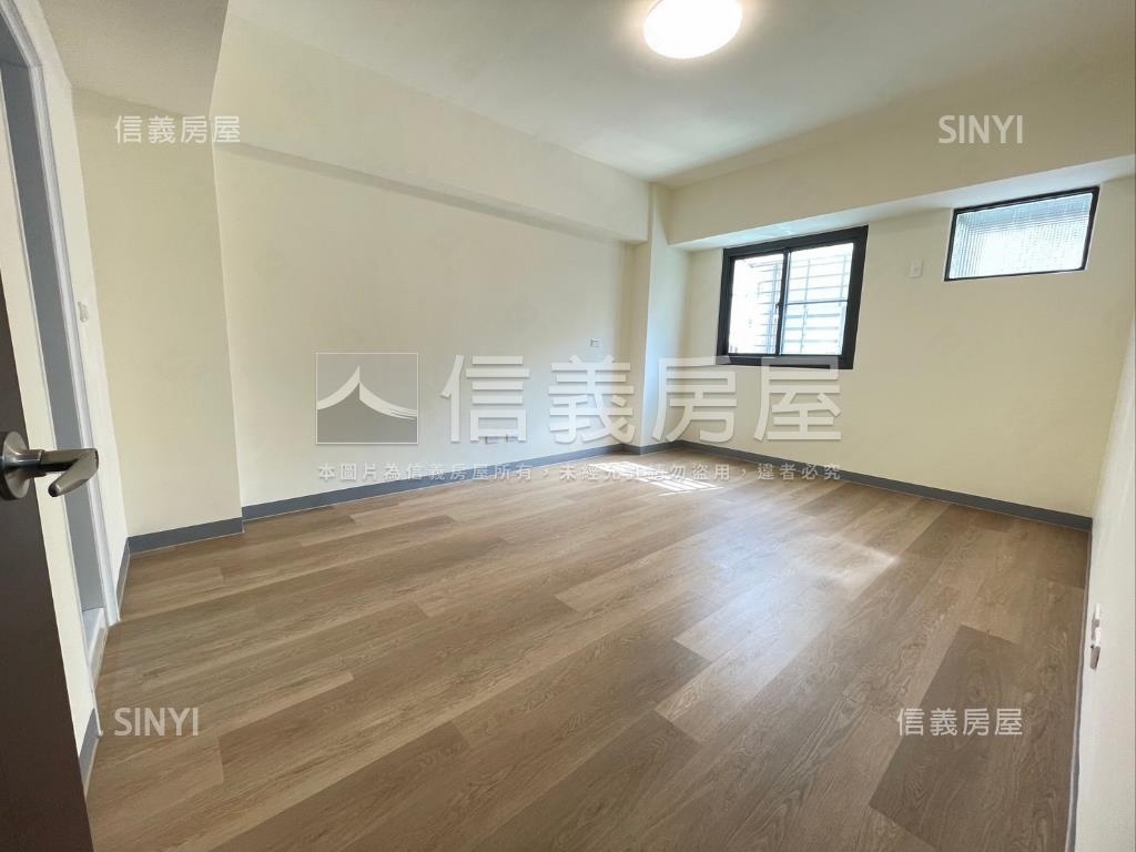 近五甲國小翻新美３房平車房屋室內格局與周邊環境