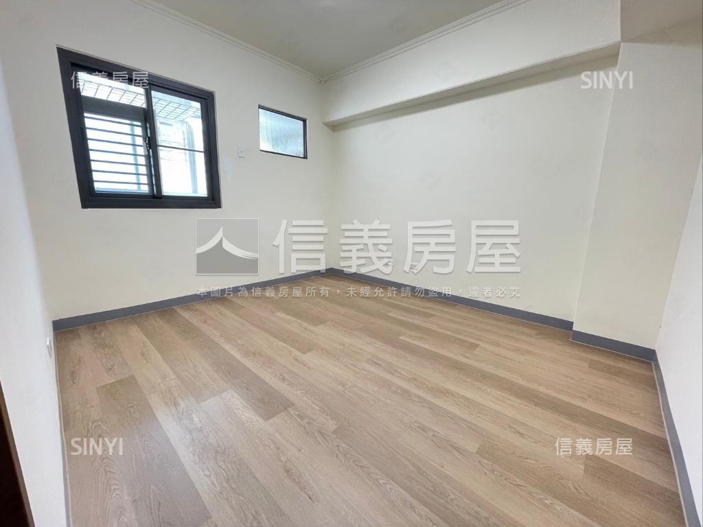 近五甲國小翻新美３房平車房屋室內格局與周邊環境