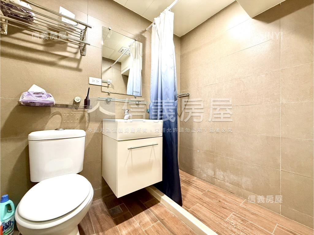 近中山醫大三元白金特區房屋室內格局與周邊環境
