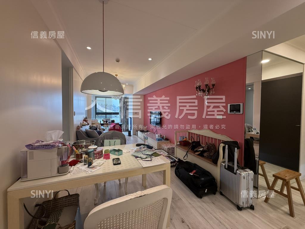 皇家璽苑精裝小宅房屋室內格局與周邊環境