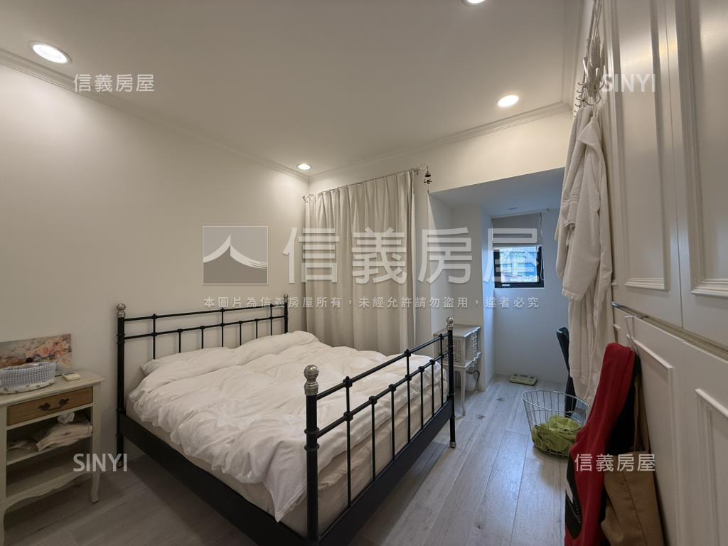 皇家璽苑精裝小宅房屋室內格局與周邊環境