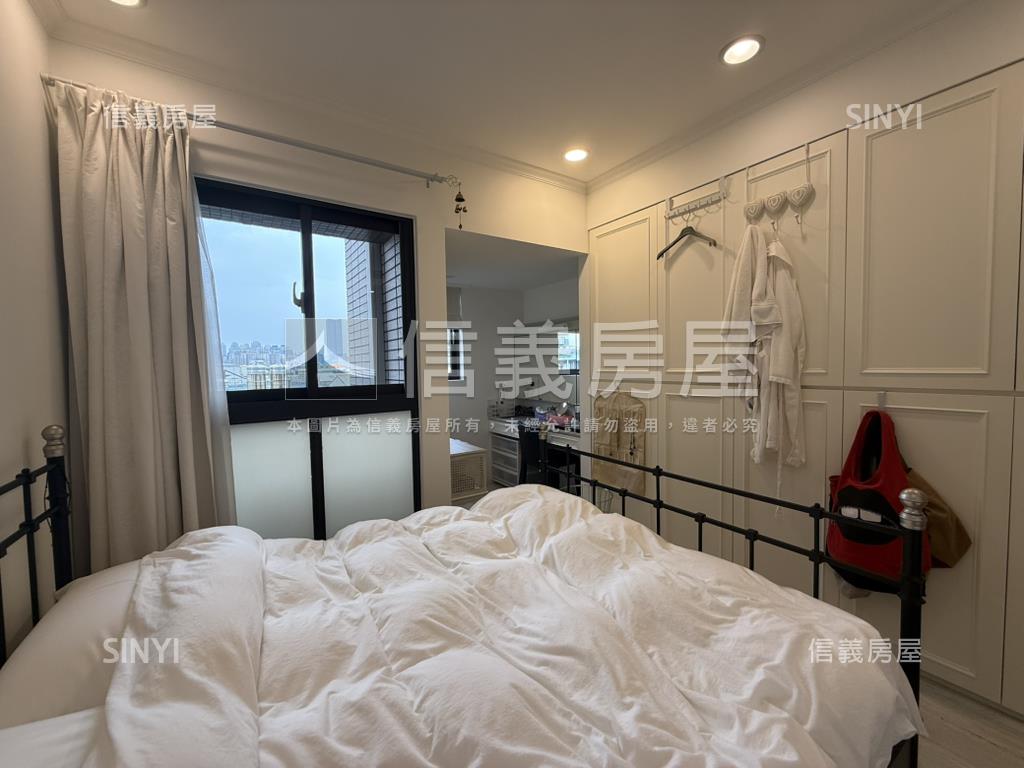 皇家璽苑精裝小宅房屋室內格局與周邊環境