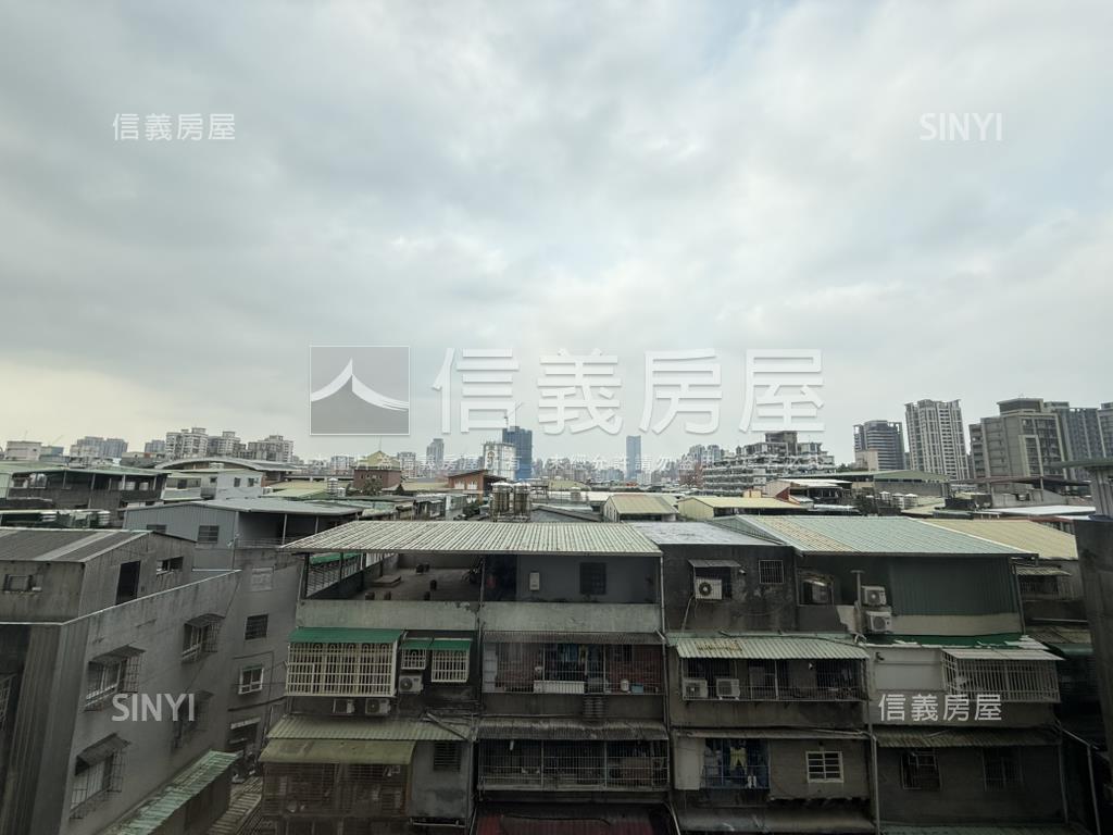 皇家璽苑精裝小宅房屋室內格局與周邊環境