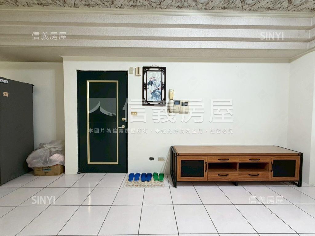 大順金品。華廈電梯３房房屋室內格局與周邊環境