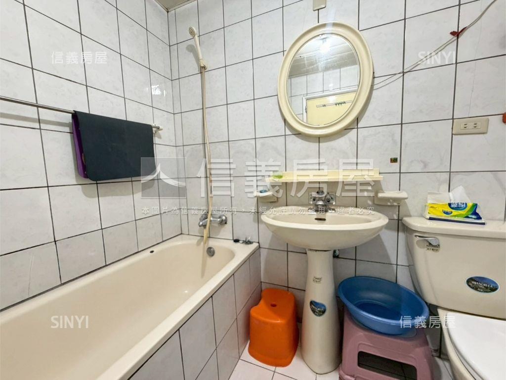 大順金品。華廈電梯３房房屋室內格局與周邊環境