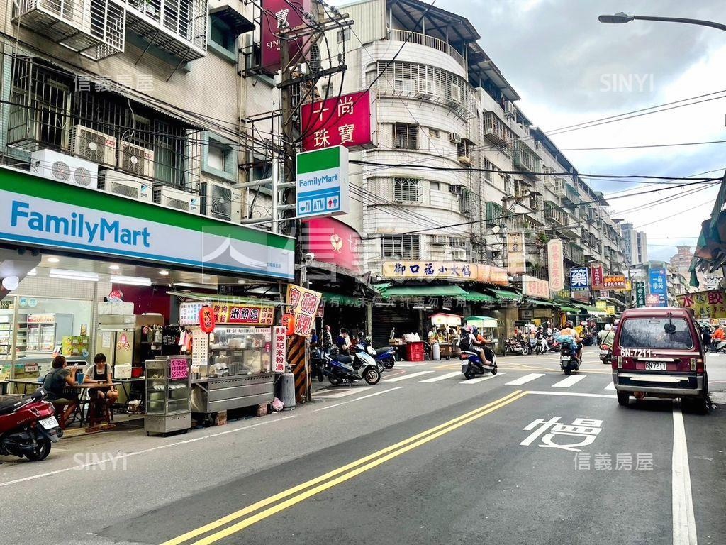 大順金品。華廈電梯３房房屋室內格局與周邊環境