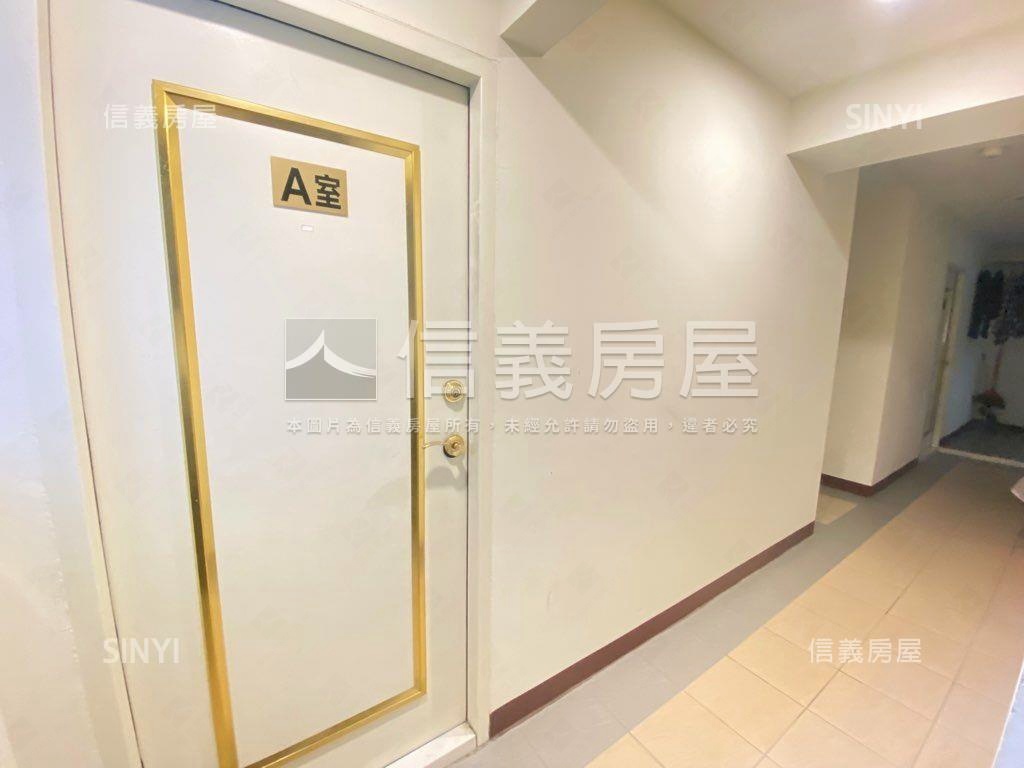 近台中女中電梯７套華廈房屋室內格局與周邊環境