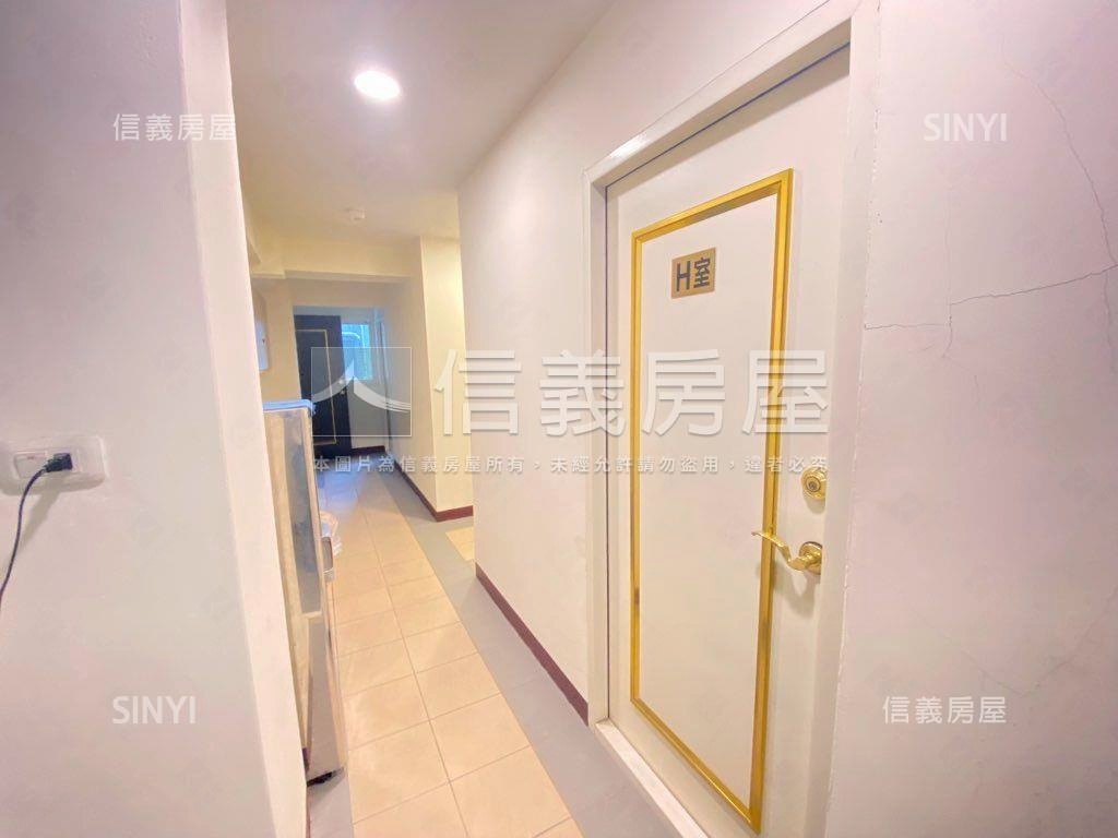 近台中女中電梯７套華廈房屋室內格局與周邊環境