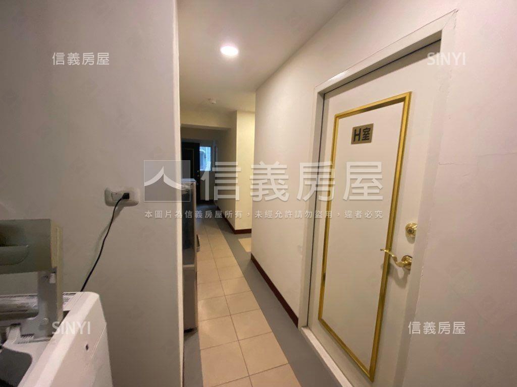 近台中女中電梯７套華廈房屋室內格局與周邊環境