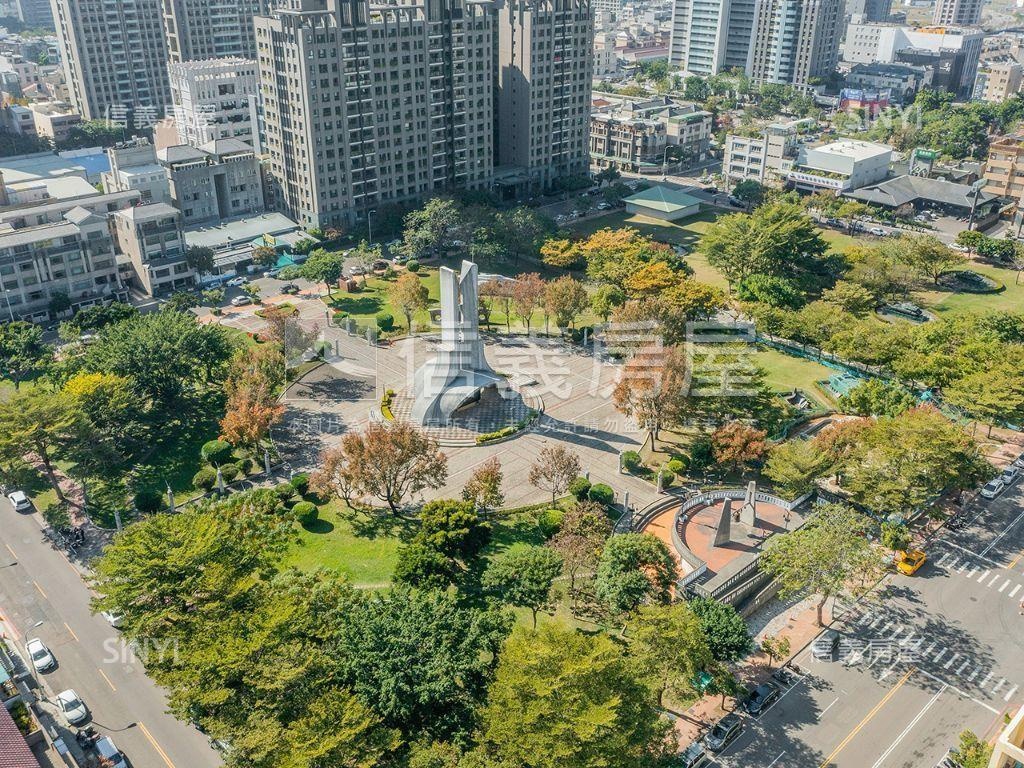 惠宇覞山Ａ棟朝南面公園房屋室內格局與周邊環境