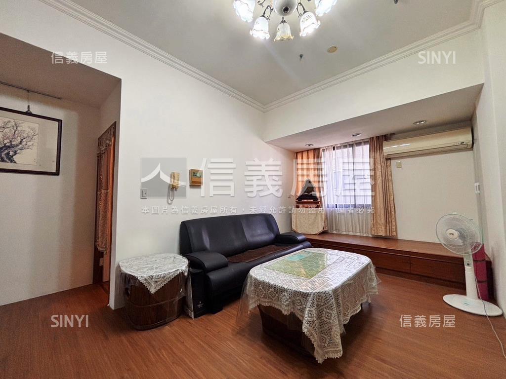 都會皇家溫馨三房房屋室內格局與周邊環境