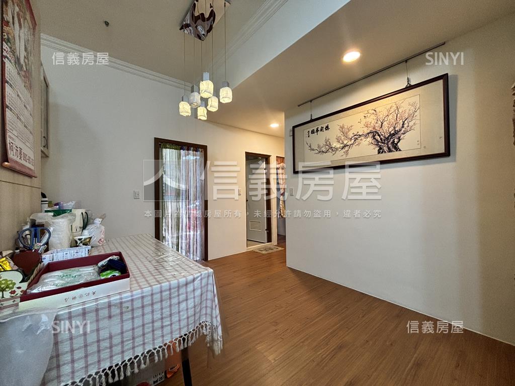 都會皇家溫馨三房房屋室內格局與周邊環境
