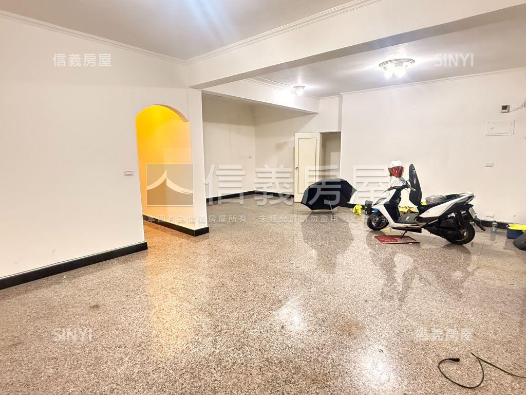 中平路一樓方正美寓房屋室內格局與周邊環境