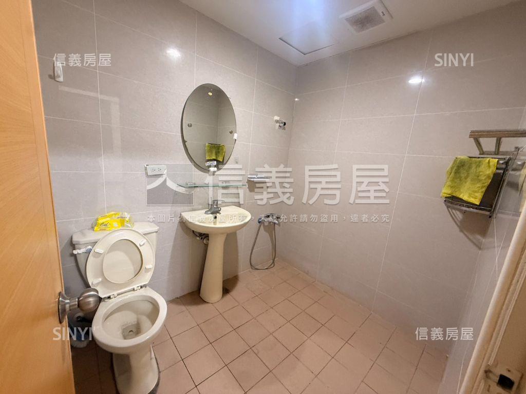 中平路一樓方正美寓房屋室內格局與周邊環境