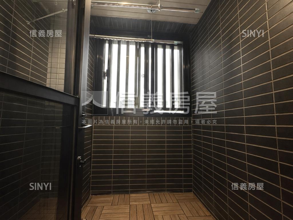 近土城捷運站兩房車位房屋室內格局與周邊環境