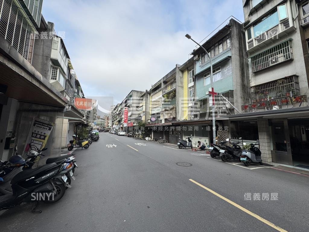 新案★虎林街華廈★有頂加房屋室內格局與周邊環境