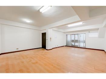 北屯蛋黃區四房美屋