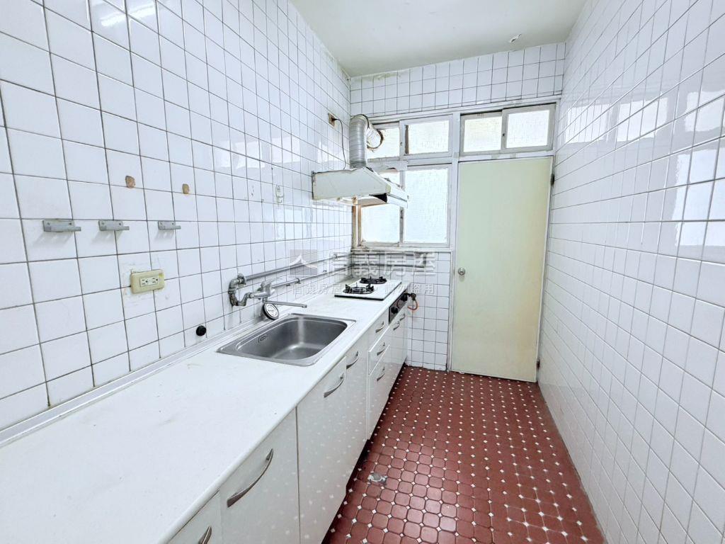 近景平捷運站溫馨公寓房屋室內格局與周邊環境