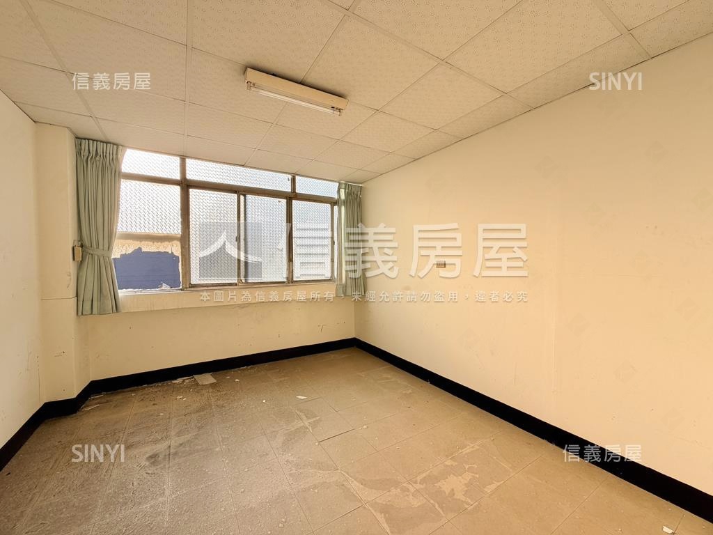 文化中心三角窗透店房屋室內格局與周邊環境