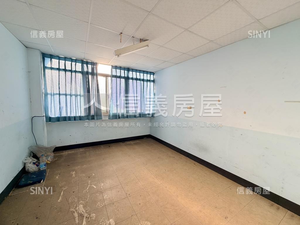 文化中心三角窗透店房屋室內格局與周邊環境