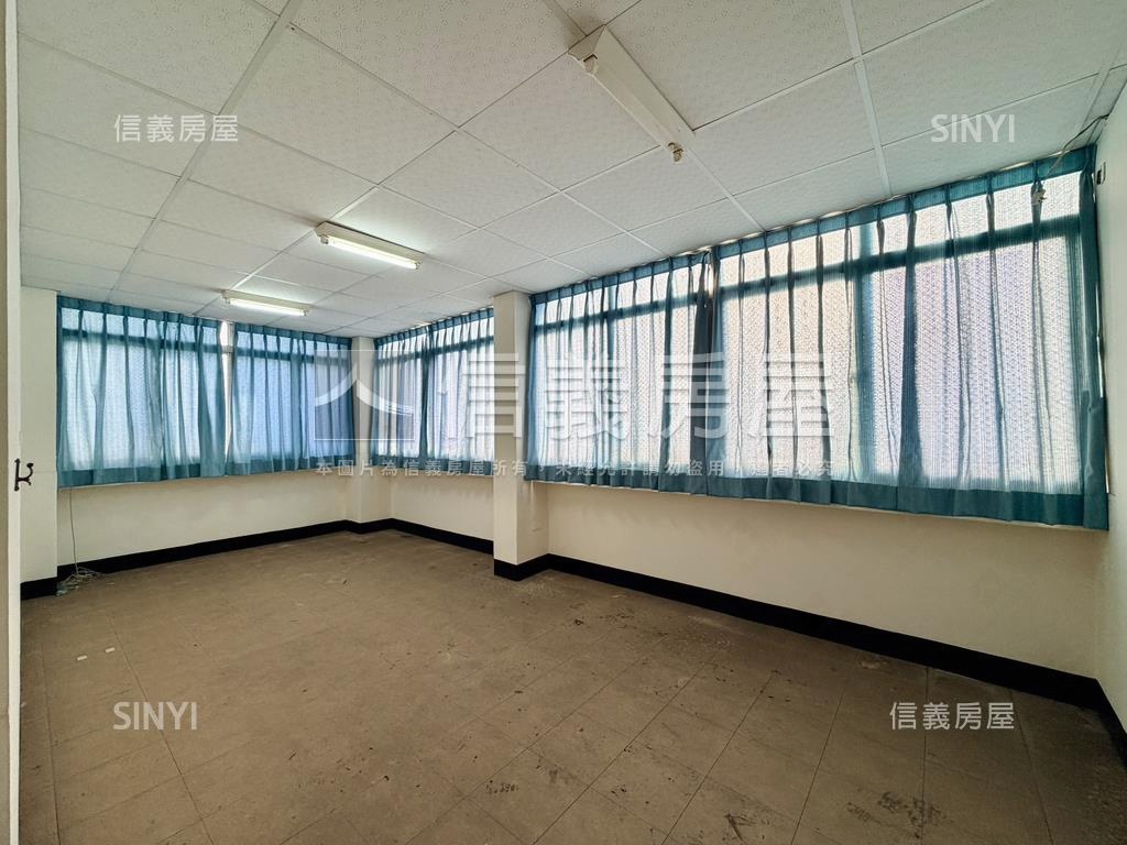 文化中心三角窗透店房屋室內格局與周邊環境