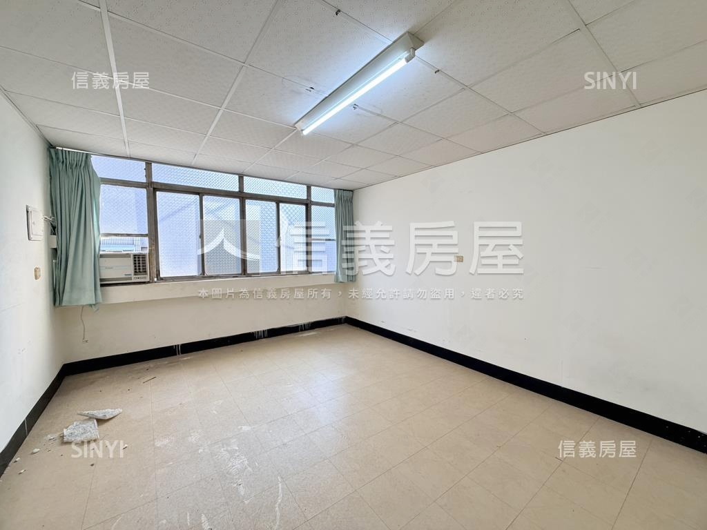 文化中心三角窗透店房屋室內格局與周邊環境