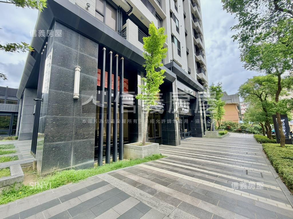 名軒夢享家約２５米寬店面房屋室內格局與周邊環境