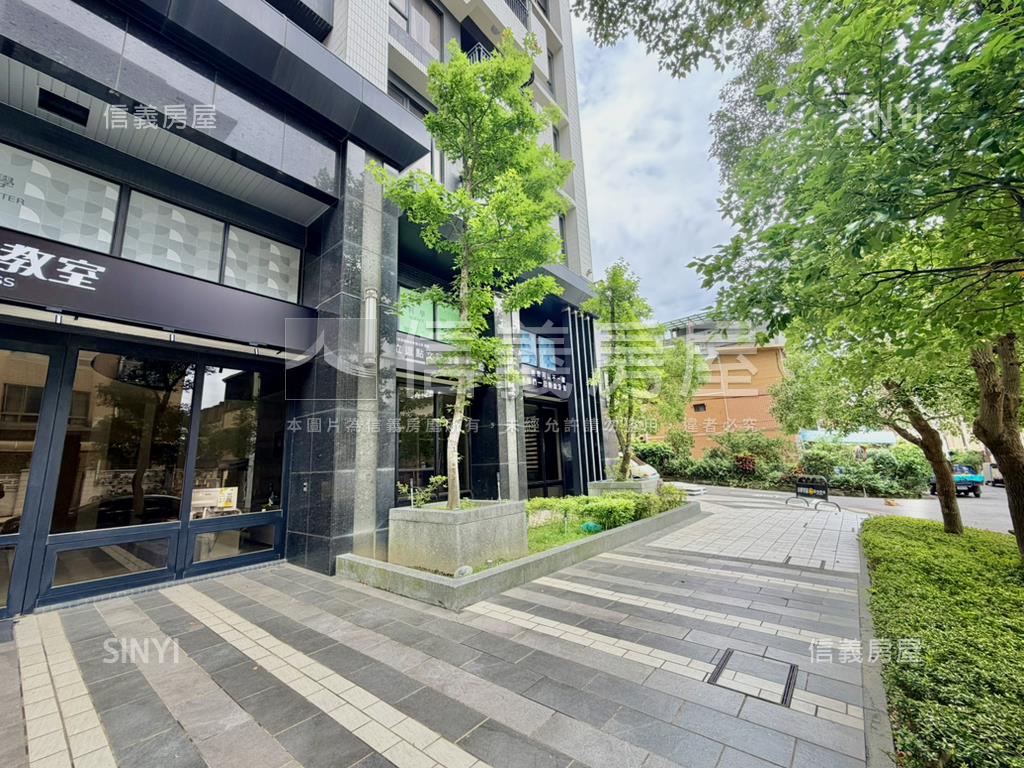 名軒夢享家約２５米寬店面房屋室內格局與周邊環境