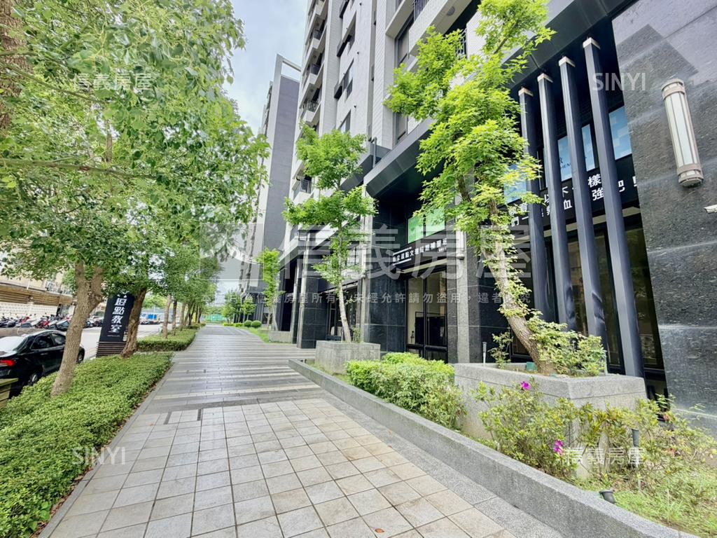 名軒夢享家約２５米寬店面房屋室內格局與周邊環境