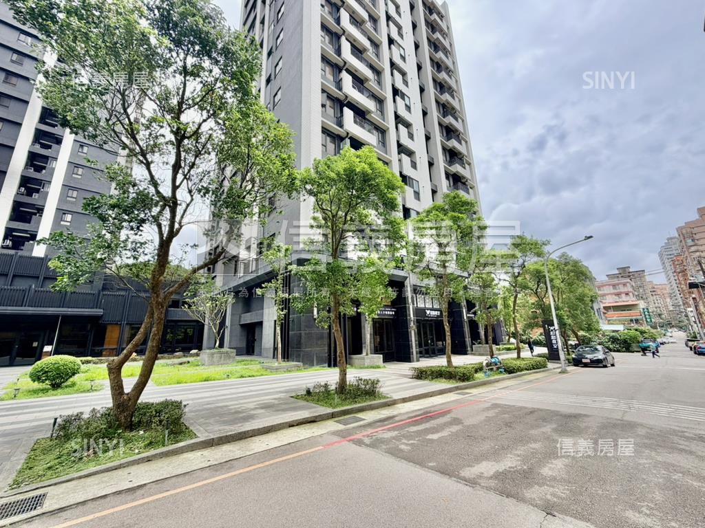 名軒夢享家約２５米寬店面房屋室內格局與周邊環境