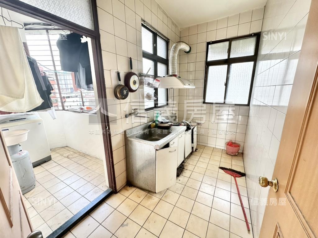 環球稀有邊間公寓房屋室內格局與周邊環境