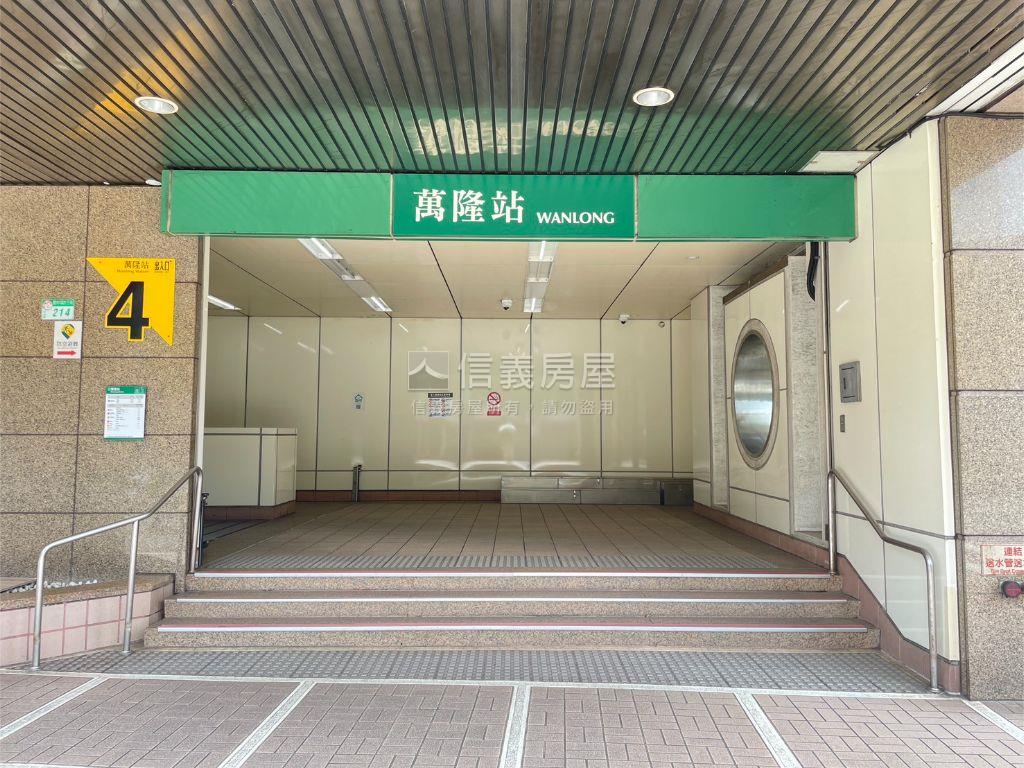 公園景觀電梯四房美屋房屋室內格局與周邊環境
