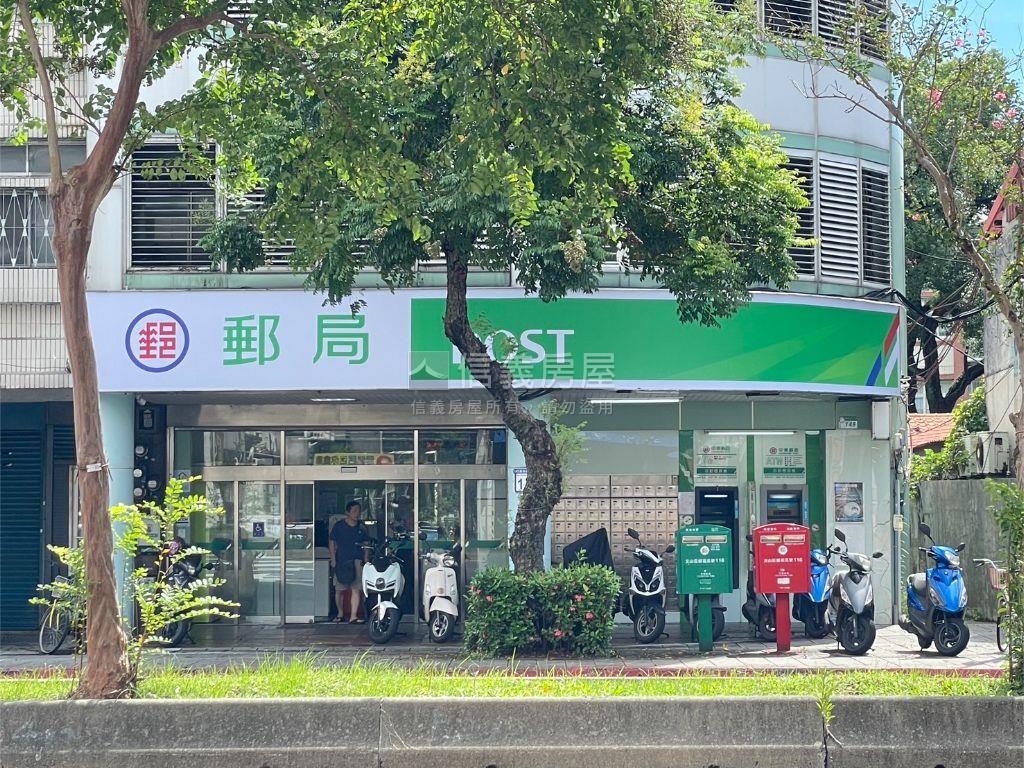 公園景觀電梯四房美屋房屋室內格局與周邊環境