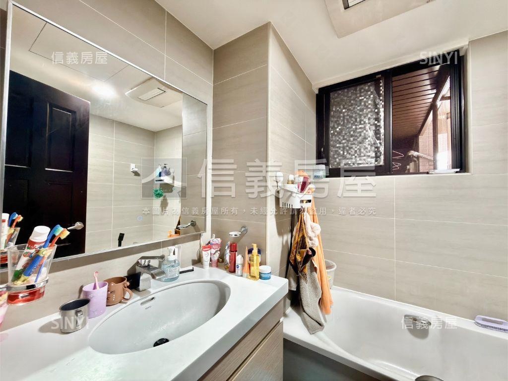 築禾豐三房平面車位房屋室內格局與周邊環境