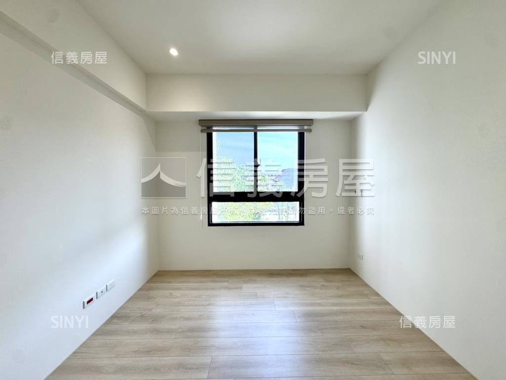 精銳錦裝潢美三房平車房屋室內格局與周邊環境