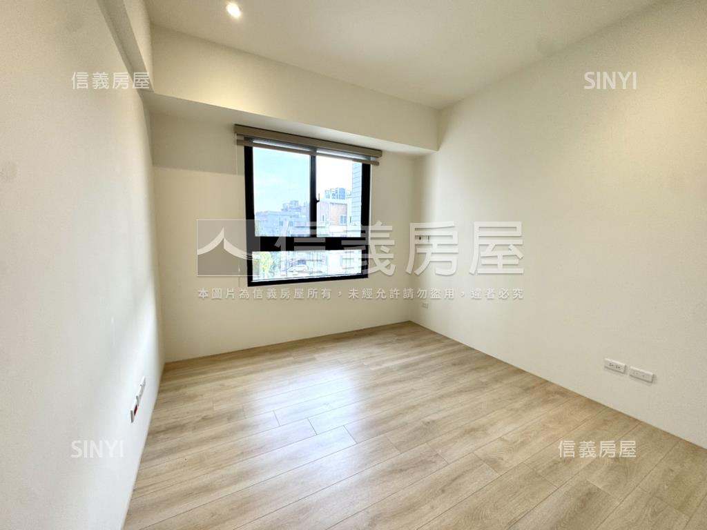 精銳錦裝潢美三房平車房屋室內格局與周邊環境