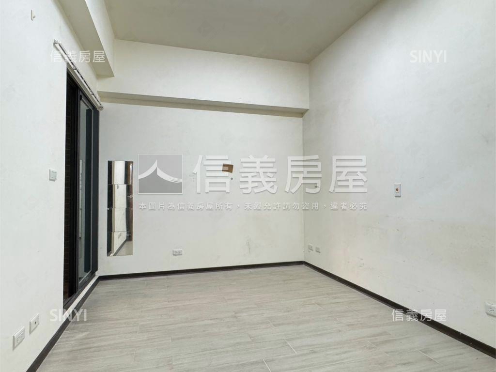 九份子皇龍天慕房屋室內格局與周邊環境