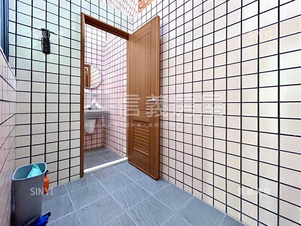 聚富創業金店住房屋室內格局與周邊環境