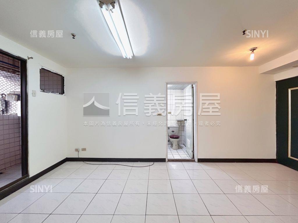 Ａ９三井小資三房平面車位房屋室內格局與周邊環境