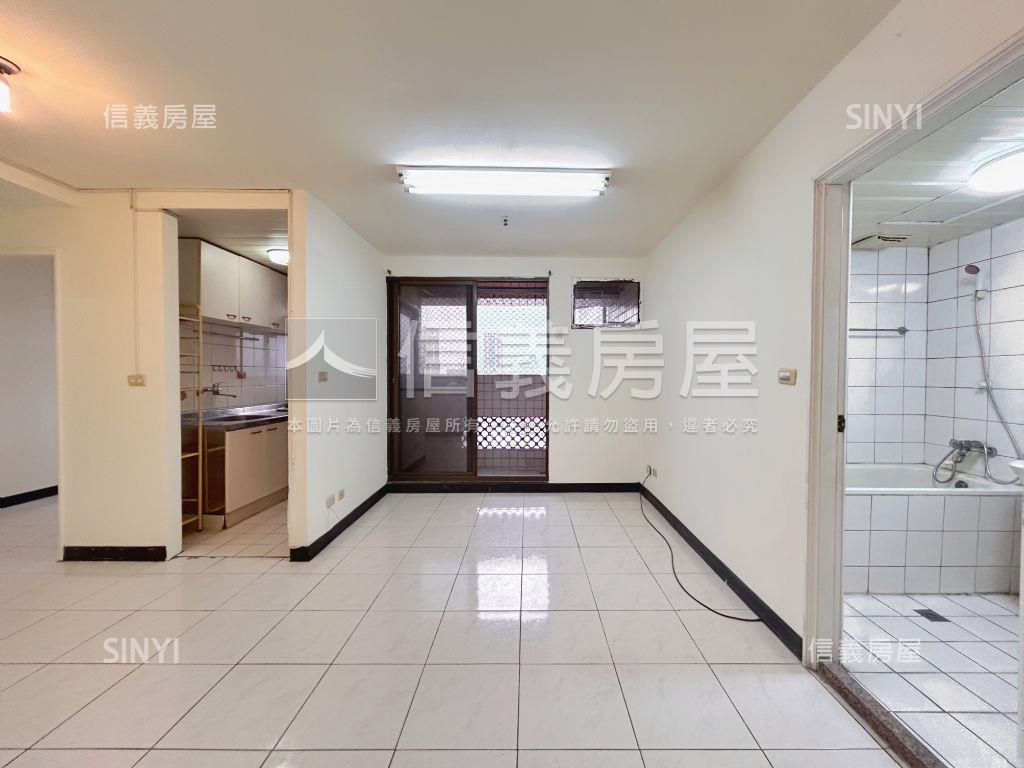 Ａ９三井小資三房平面車位房屋室內格局與周邊環境