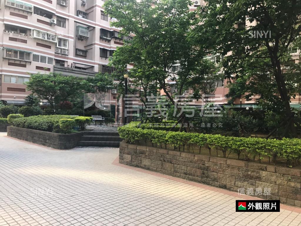 Ａ９三井小資三房平面車位房屋室內格局與周邊環境