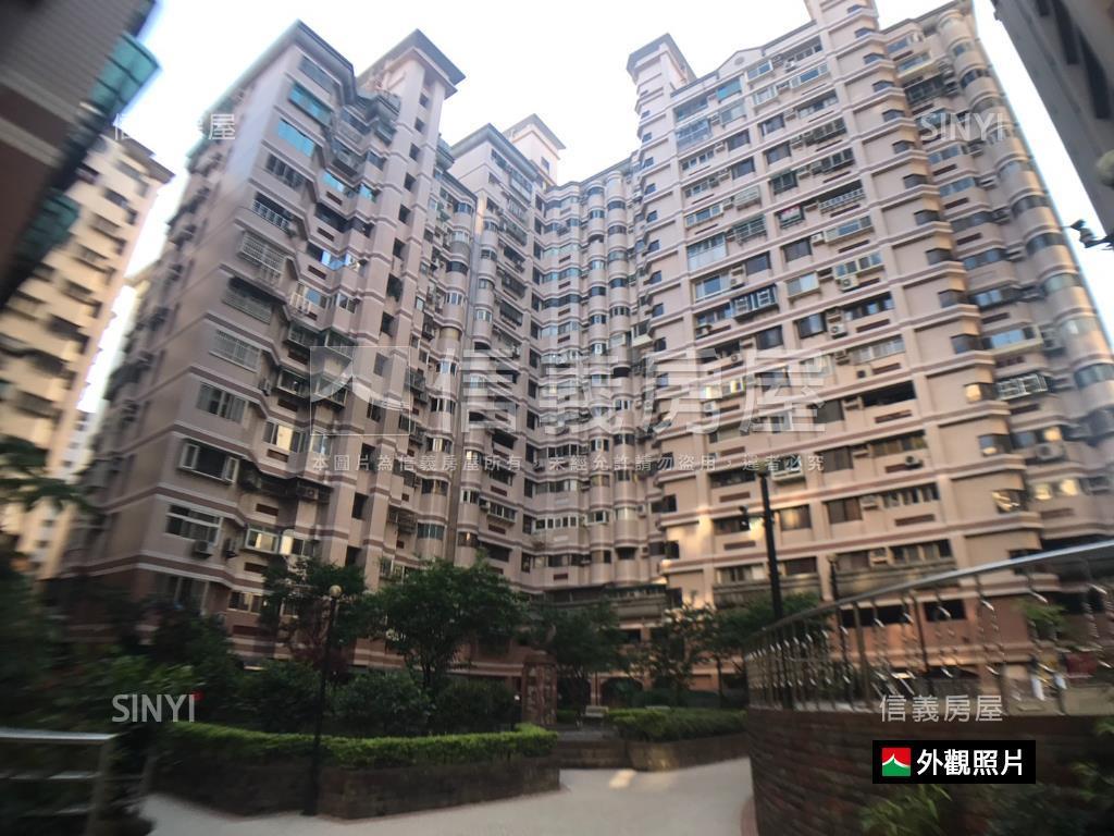 Ａ９三井小資三房平面車位房屋室內格局與周邊環境