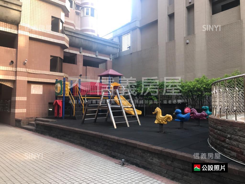 Ａ９三井小資三房平面車位房屋室內格局與周邊環境