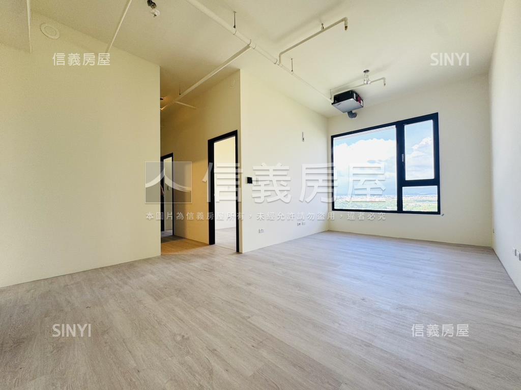 君悅２全新１３樓二房Ｅ戶房屋室內格局與周邊環境