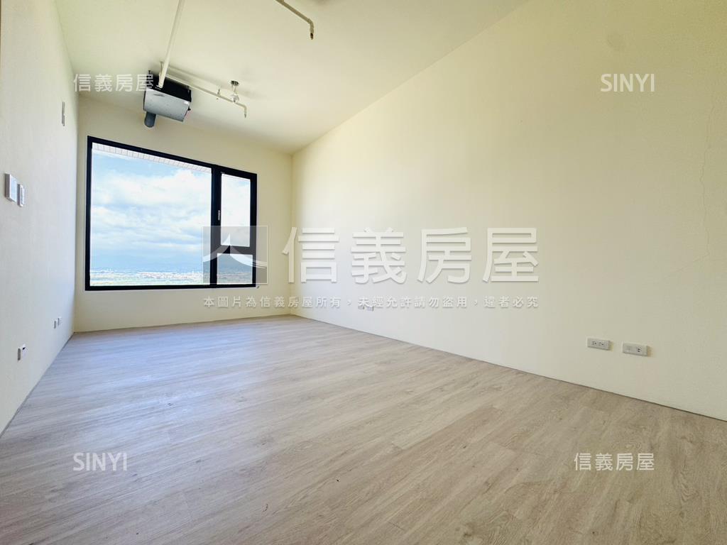 君悅２全新１３樓二房Ｅ戶房屋室內格局與周邊環境