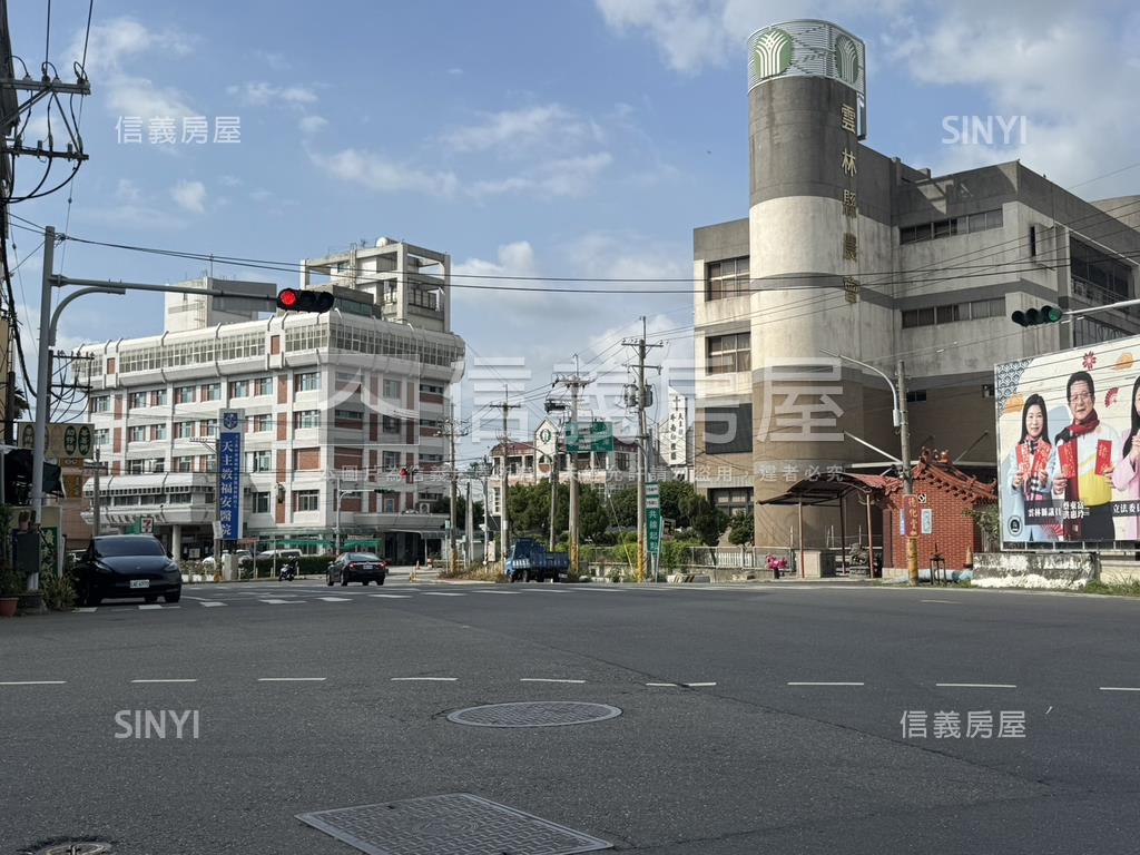 君悅２全新１３樓二房Ｅ戶房屋室內格局與周邊環境
