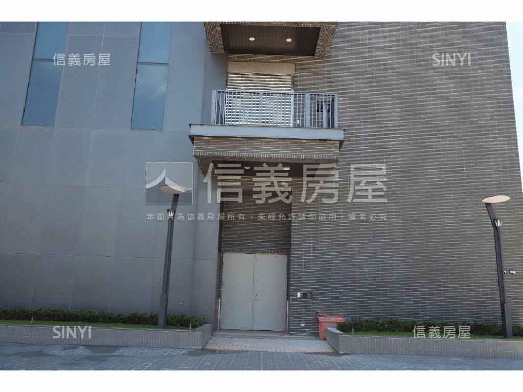 永寧捷運旁３００坪辦公房屋室內格局與周邊環境