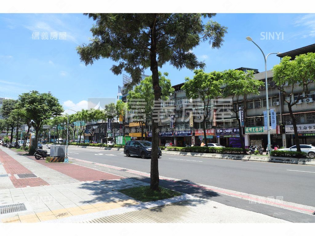 永寧捷運旁３００坪辦公房屋室內格局與周邊環境