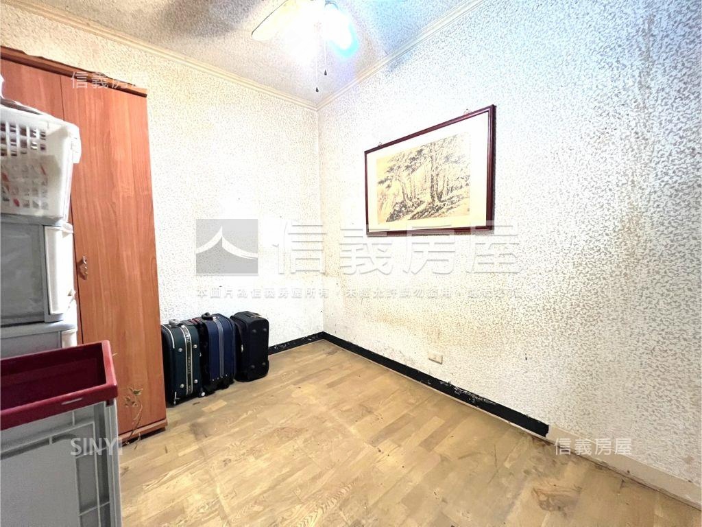 近萬大線ＬＧ０８靜巷雅寓房屋室內格局與周邊環境