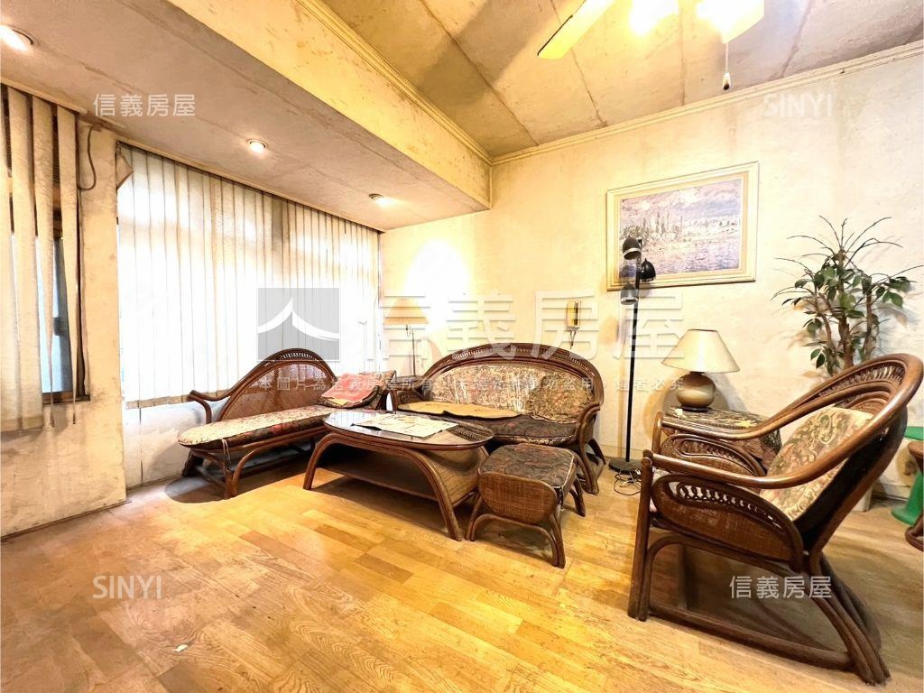 近萬大線ＬＧ０８靜巷雅寓房屋室內格局與周邊環境